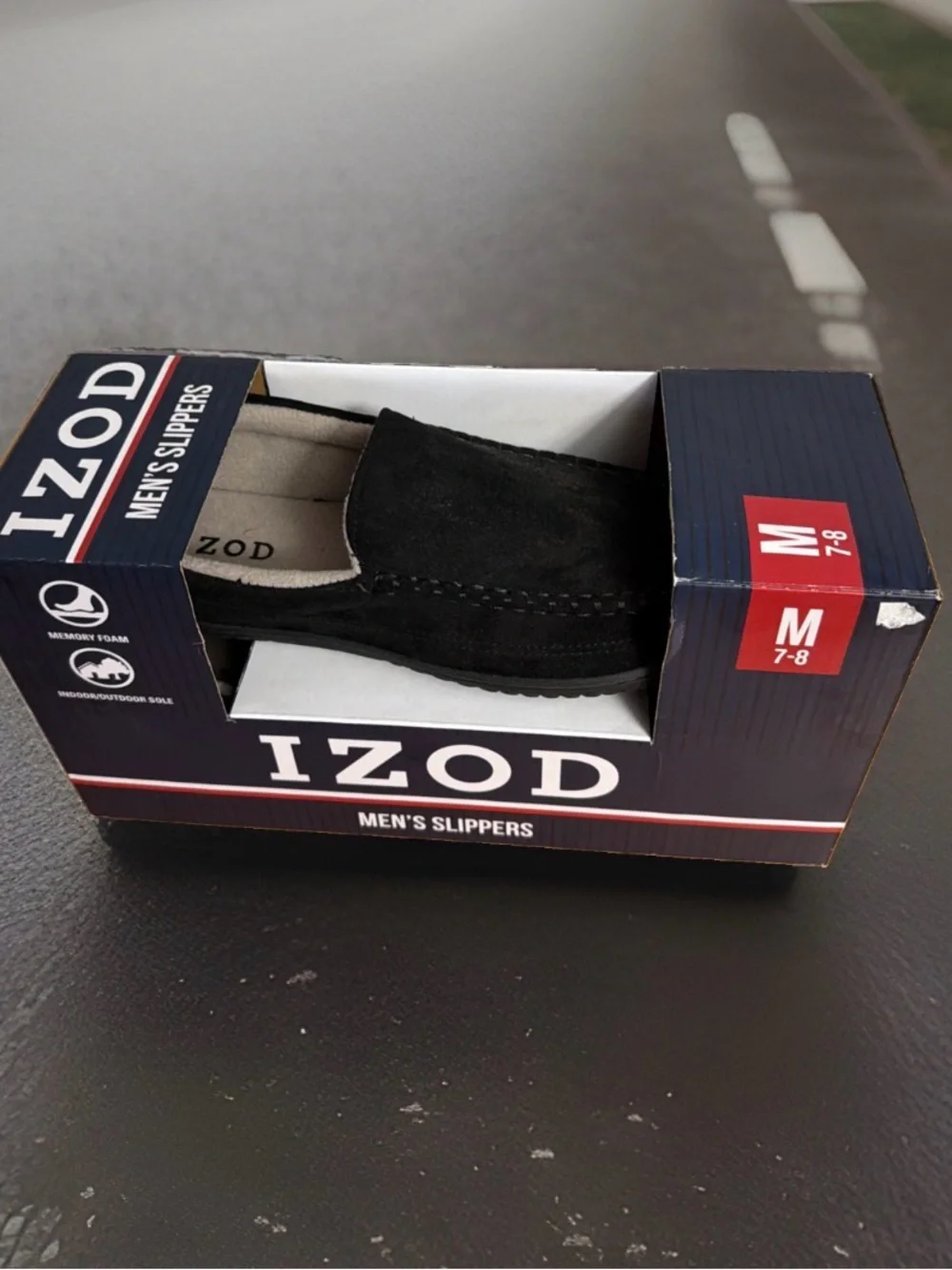 IZOD Men's Size M (7-8) Microsuede Memory Foam Moccasin Slippers. Black. NWT